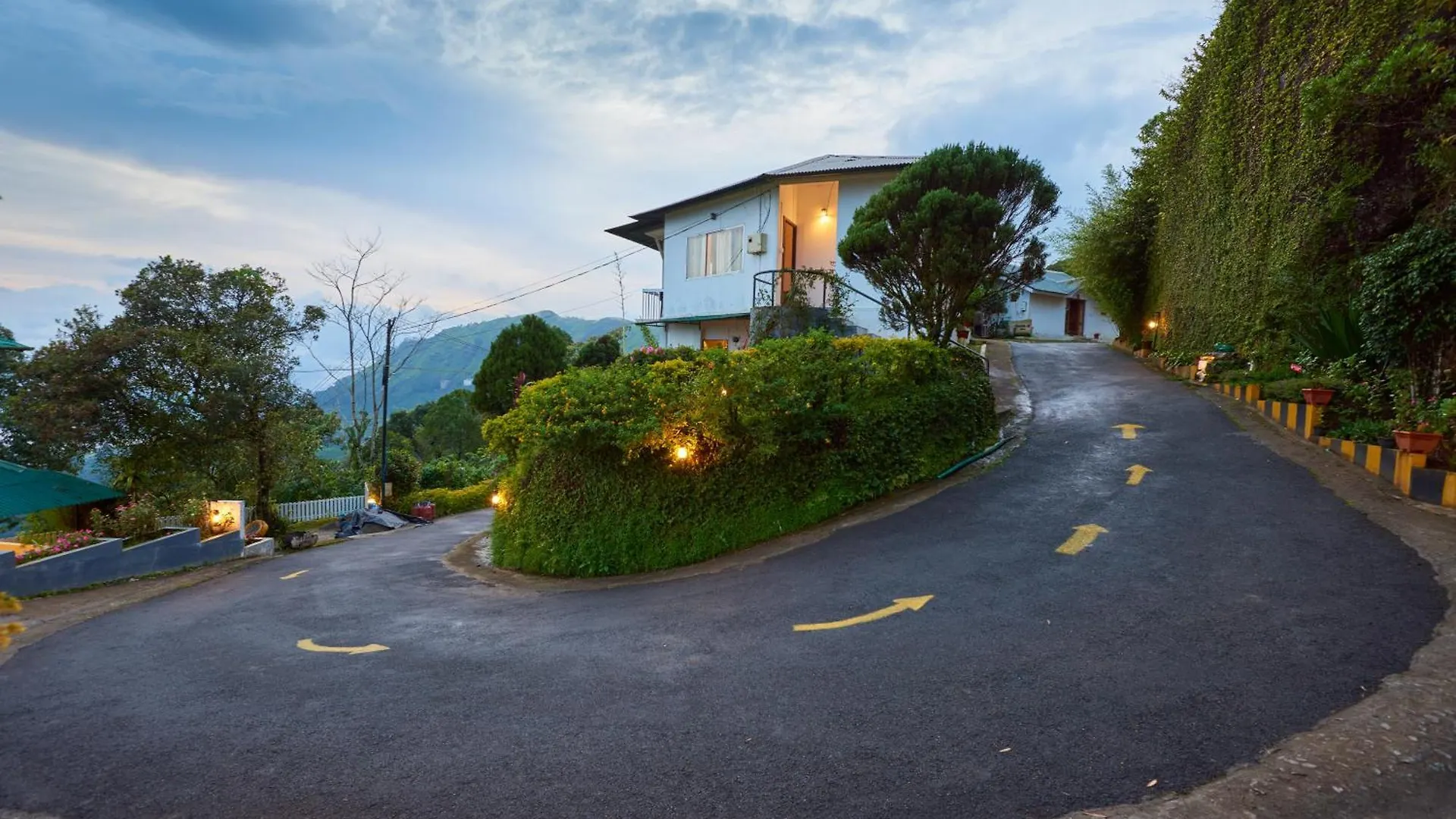 Deshadan Mountain Resort -The Highest Resort In Munnar