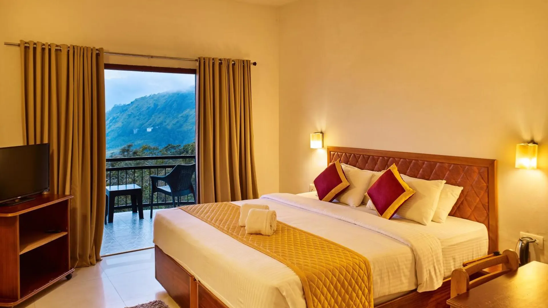 ****  Deshadan Mountain Resort -The Highest Resort In Munnar Indie