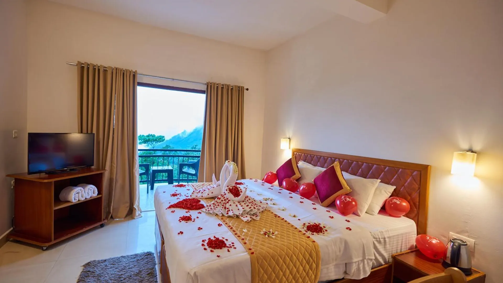 ****  Deshadan Mountain Resort -The Highest Resort In Munnar Indie